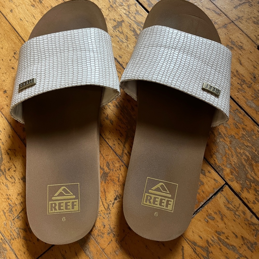 White PU reef slides